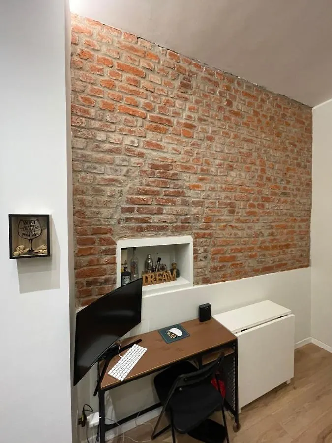 Apartment Red Bricks - Porta Romana Milan